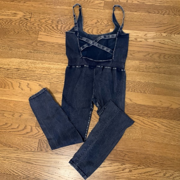 NWOT Free People Movement Good Karma Onesie deepest Navy  size M/L - Picture 9 of 10